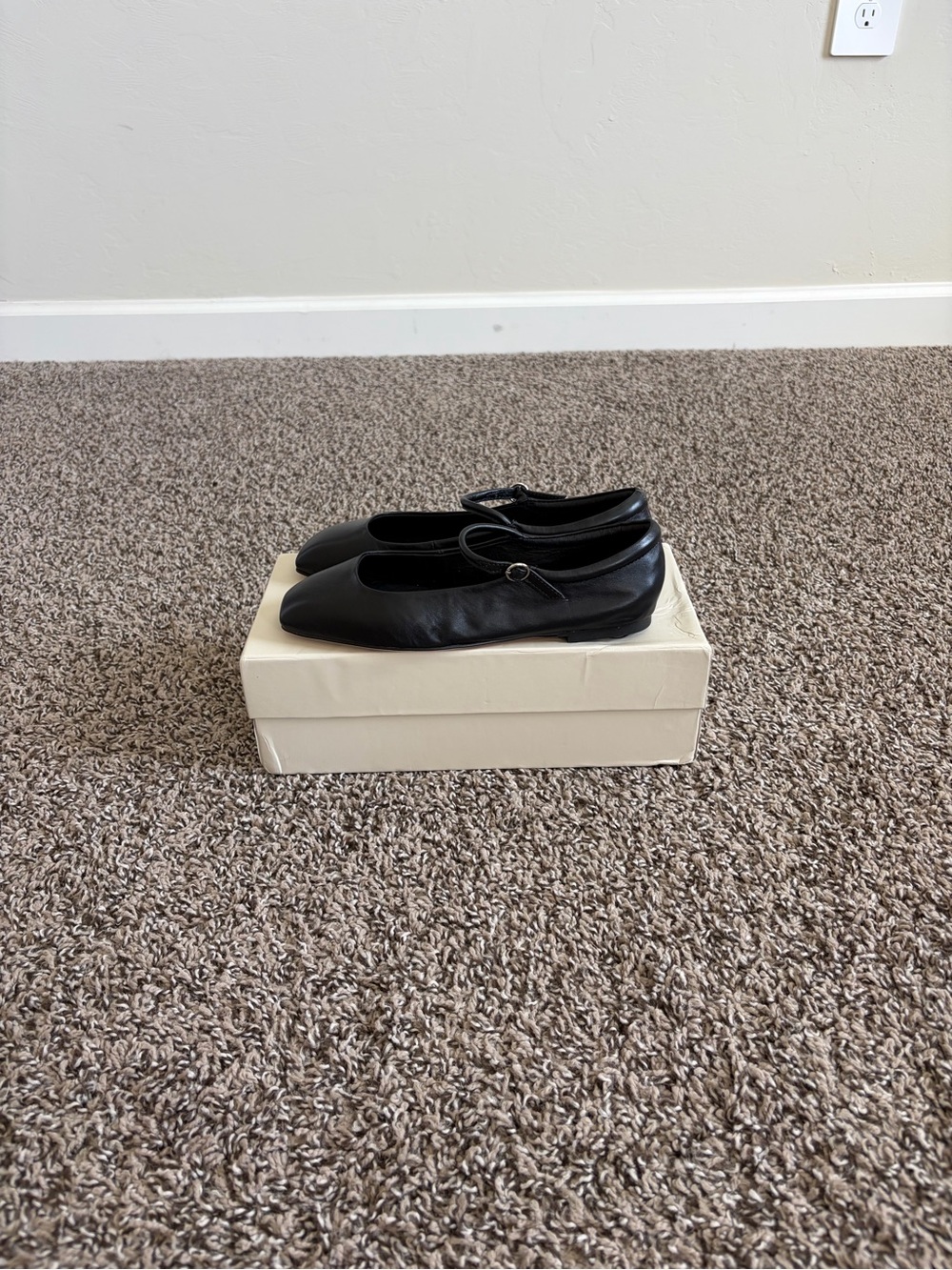 Tony Bianco BAMBI in BLACK VENICE, size 5.5 - Picture 6 of 12